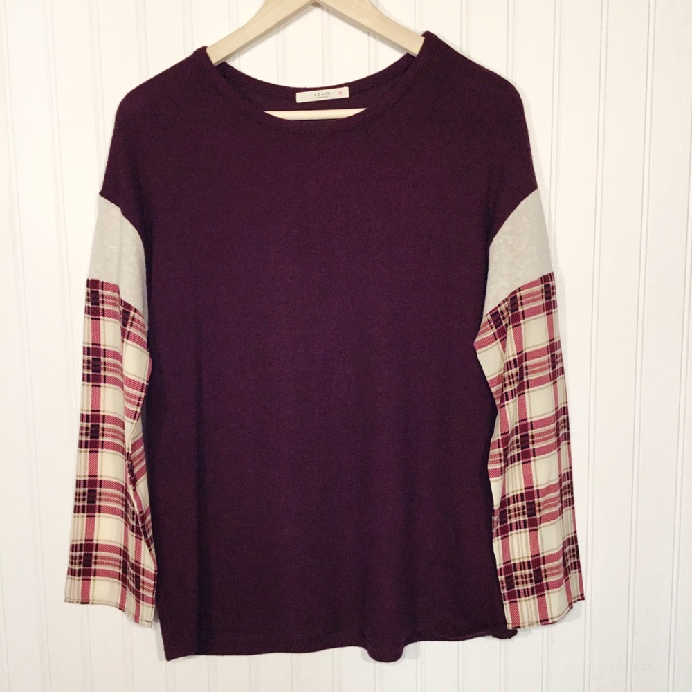 LELIS LONG SLEEVE MAROON PLAID TOP MEDIUM